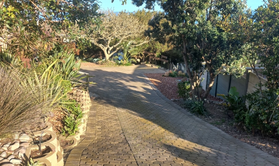 5 Bedroom Property for Sale in Dana Bay Western Cape